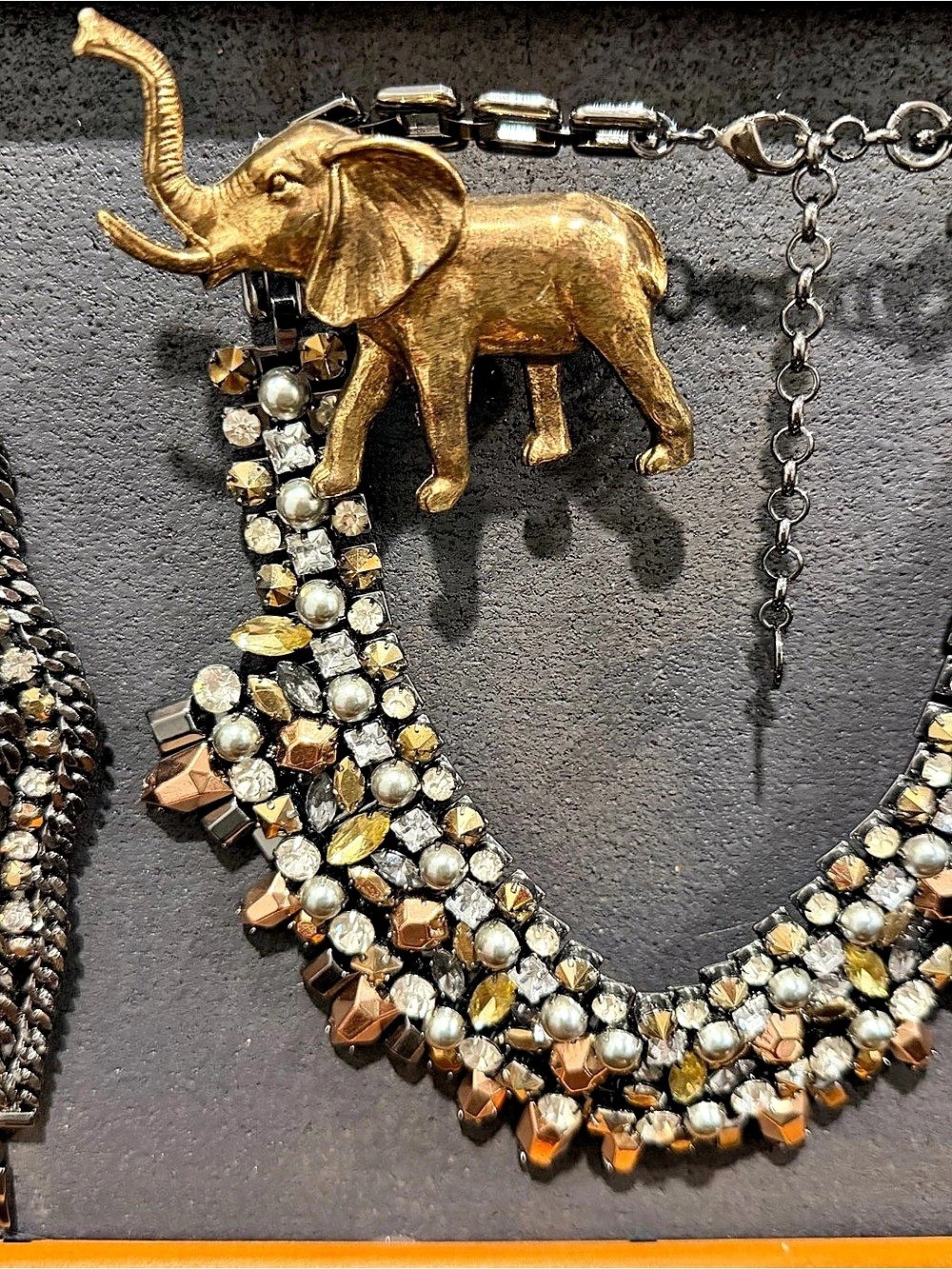Stella & Dot Statement Necklace in Gold & Black Like New (elephant not included)